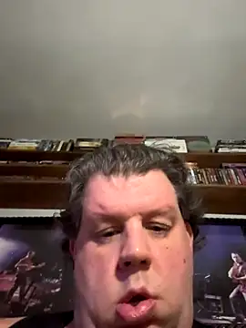 Snapshot of Stephanie1984 chatting on November 25, 3:40 am Stephanie1984 online show from November 25, 3:40 am