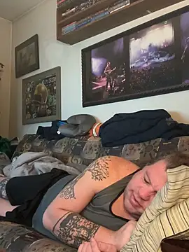 Stephanie1984 online show from February 13, 4:23 am