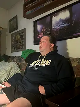 Snapshot of Stephanie1984 chatting on December 1, 3:29 am Stephanie1984 online show from December 1, 3:29 am