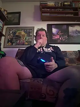 Snapshot of Stephanie1984 chatting on November 2, 2:11 pm Stephanie1984 online show from November 2, 2:11 pm