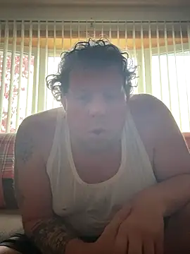 Snapshot of Stephanie1984 chatting on October 31, 12:24 pm Stephanie1984 online show from October 31, 12:24 pm