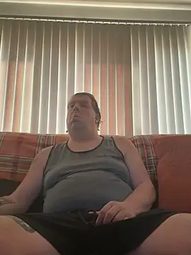 Snapshot of Stephanie1984 chatting on November 5, 12:52 pm Stephanie1984 online show from November 5, 12:52 pm