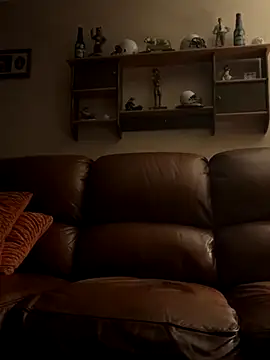 Snapshot of Stephanie1984 chatting on October 31, 12:18 am Stephanie1984 online show from October 31, 12:18 am