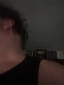 Stephanie1984 online show from April 12, 3:32 am