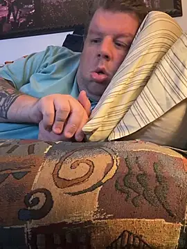 Stephanie1984 online show from April 4, 5:25 am