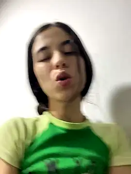 Snapshot of sashaxxx1630 chatting on November 9, 2:48 am sashaxxx1630 online show from November 9, 2:48 am