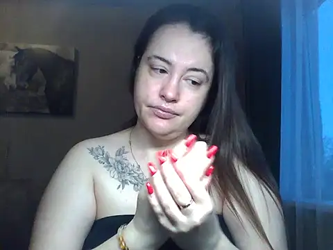 Snapshot of karina160000 chatting on February 8, 4:10 am karina160000 online show from February 8, 4:10 am