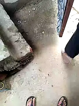 Snapshot of sexy__girls98 chatting on October 29, 6:23 am sexy girls98 online show from October 29, 6:23 am