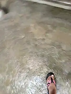 Snapshot of sexy__girls98 chatting on November 1, 8:41 am sexy girls98 online show from November 1, 8:41 am