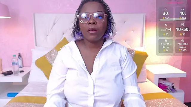 EvaaTayson online show from October 2, 5:27 pm