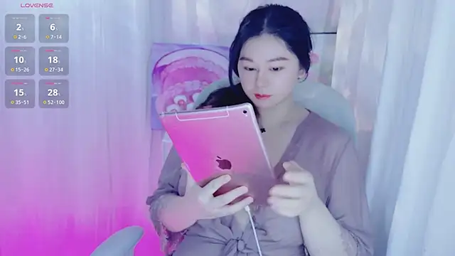 Snapshot of Scarlett-oracle chatting on June 16, 3:12 pm Scarlett-oracle online show from June 16, 3:12 pm