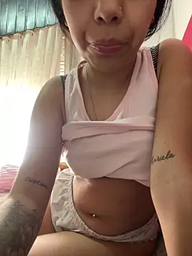 Snapshot of lulizoee chatting on September 12, 5:45 pm lulizoee online show from September 12, 5:45 pm