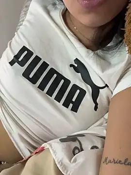 lulizoee online show from April 7, 5:48 pm