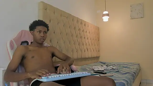 Jax Maliq online show from June 8, 2:28 pm
