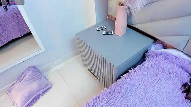 Mia Valentine  online show from February 11, 9:25 pm