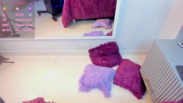 Mia Valentine  online show from February 24, 8:10 pm