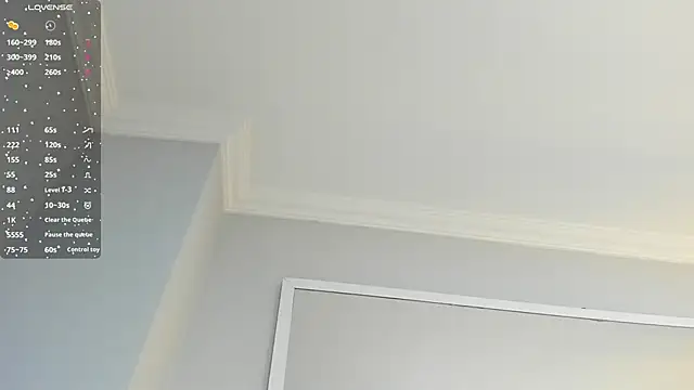 Mia Valentine  online show from December 17, 8:25 pm