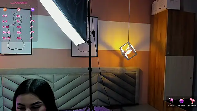 Mia Valentine  online show from February 9, 8:29 pm