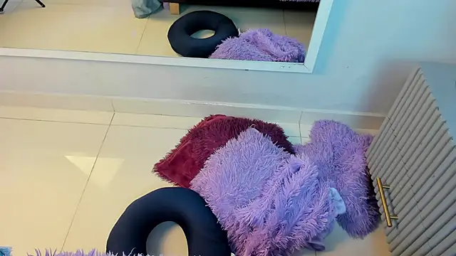 Mia Valentine  online show from April 14, 8:03 pm