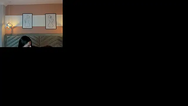 Mia Valentine  online show from December 3, 8:08 pm