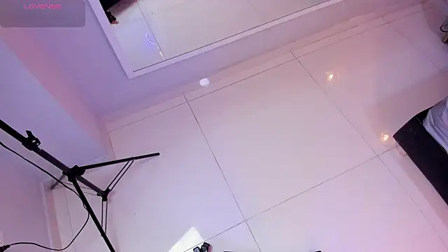 Mia Valentine  online show from November 10, 8:58 pm