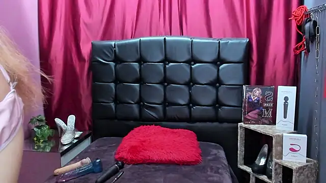 SofiaXDelRio online show from March 25, 11:20 am