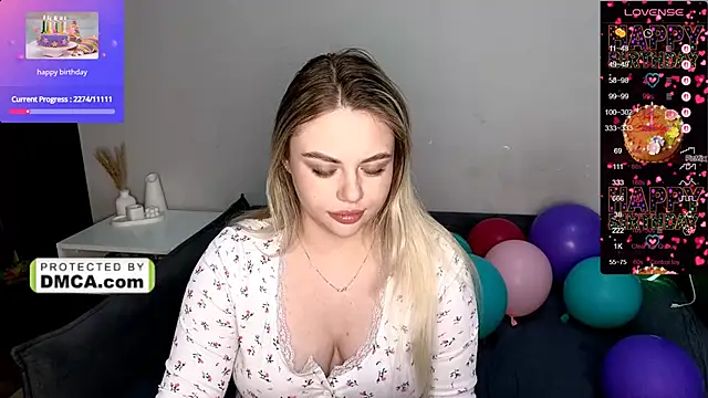 Snapshot of StasySweet chatting on November 5, 4:48 am StasySweet online show from November 5, 4:48 am