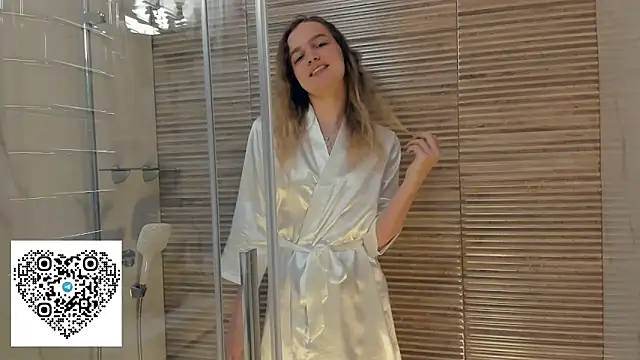 KerenFurguson online show from November 1, 8:14 pm