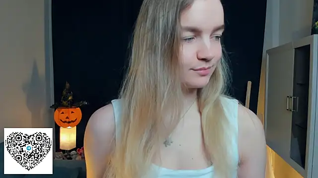 KerenFurguson online show from October 31, 7:43 pm