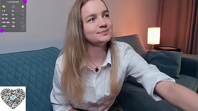 KerenFurguson online show from October 12, 6:53 pm