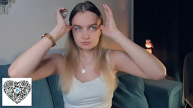 KerenFurguson online show from October 19, 6:54 pm