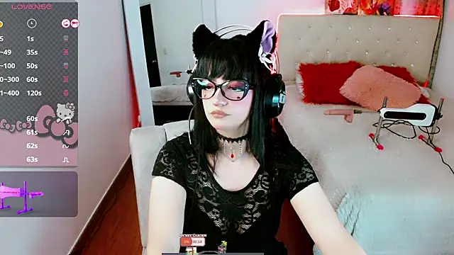 Lunyhose online show from November 30, 9:26 pm