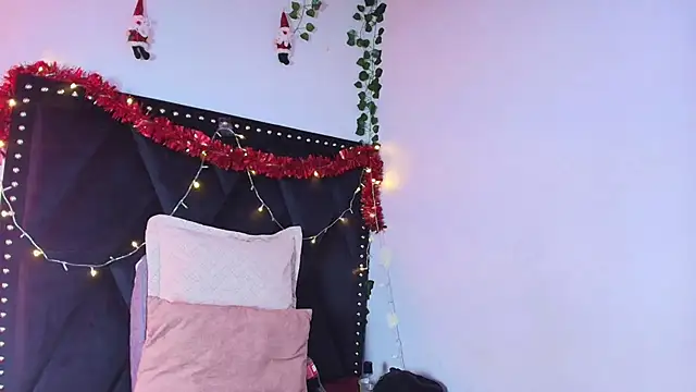 maraa X online show from December 17, 7:30 pm