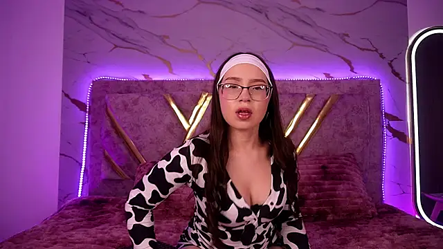 Snapshot of natasha_vesper chatting on October 29, 12:04 pm natasha vesper online show from October 29, 12:04 pm