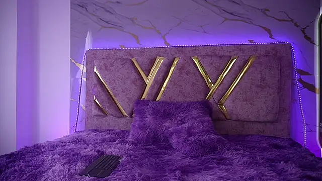 Snapshot of natasha_vesper chatting on December 5, 12:37 pm natasha vesper online show from December 5, 12:37 pm