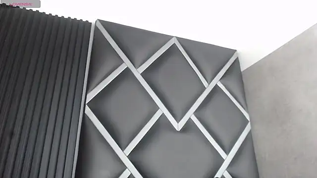 honny 23 online show from April 2, 12:45 pm