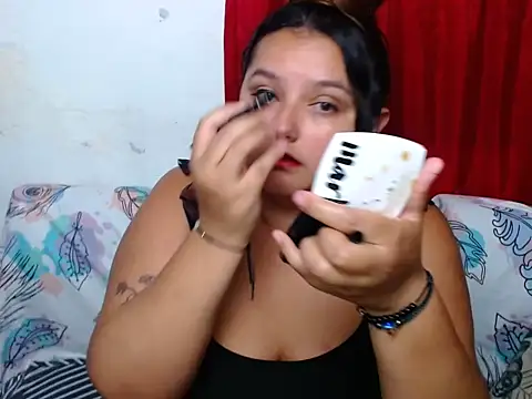 KeilyHall online show from December 5, 3:38 am