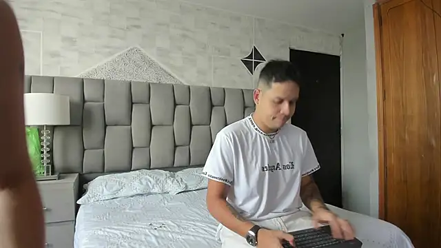 markAndPhilip online show from September 26, 12:23 pm