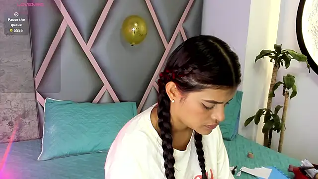 Miaa Rosse online show from November 13, 12:42 pm