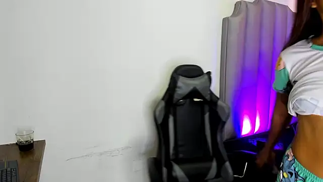 Miaa Rosse online show from October 19, 12:41 pm