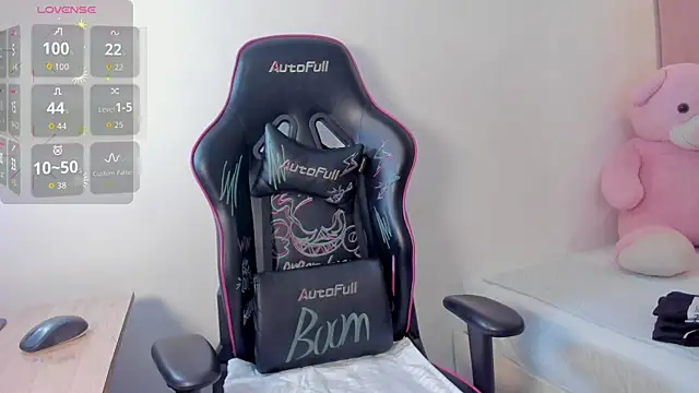 kate lua online show from October 4, 1:01 pm