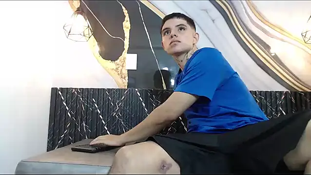 NoahAyala online show from November 7, 3:00 am