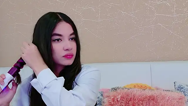 MiaDunoff online show from March 29, 9:38 pm