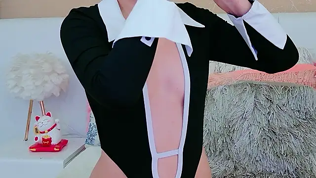 MiaDunoff online show from March 7, 9:31 pm