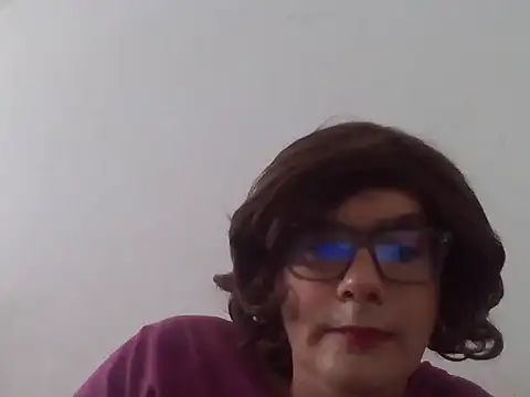 Snapshot of Nady79xxx chatting on December 16, 1:15 pm Nady79xxx online show from December 16, 1:15 pm