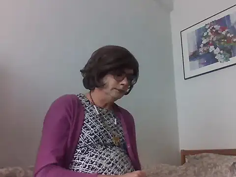 Nady79xxx online show from December 15, 8:42 am