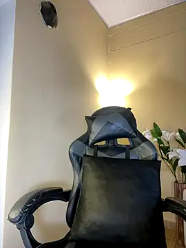 RedVelvet Dream online show from November 28, 9:15 pm