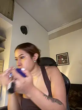 RedVelvet Dream online show from November 13, 8:35 pm