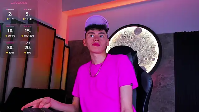 Snapshot of Deivid_oficial20 chatting on October 31, 7:54 pm Deivid oficial20 online show from October 31, 7:54 pm