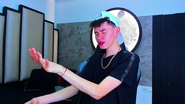 Snapshot of Deivid_oficial20 chatting on October 28, 7:24 pm Deivid oficial20 online show from October 28, 7:24 pm